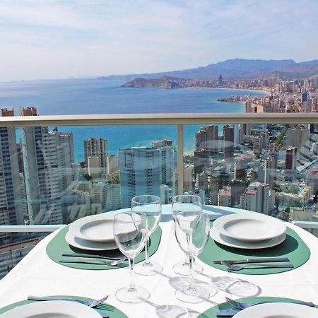 Skyline 33 Two Bedroom Apartment With Sea Views Benidorm Kültér fotó