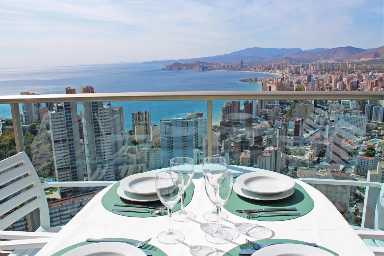 Skyline 33 Two Bedroom Apartment With Sea Views Benidorm Kültér fotó